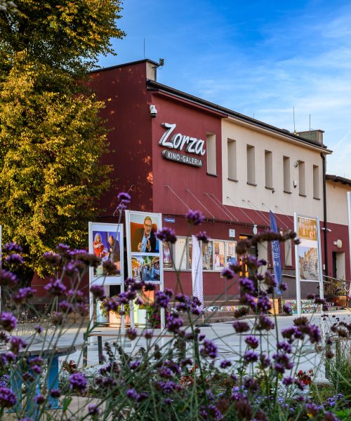 Plac pod lipami (4) Plac pod lipami (4)